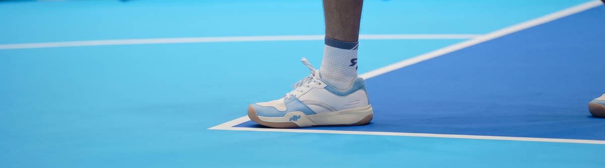 Comfortable wide-fit pickleball shoe on court