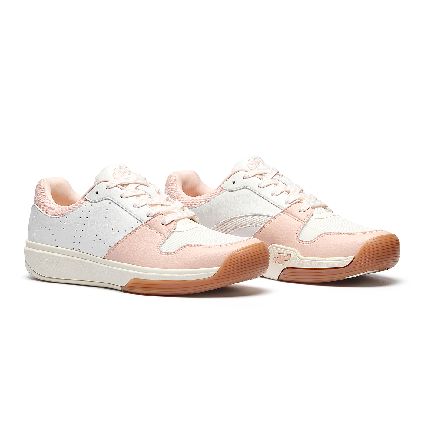 Pair of Women’s DAPS DESI Low pickleball shoes in Pink and White – designed for speed, traction, and all-day comfort.